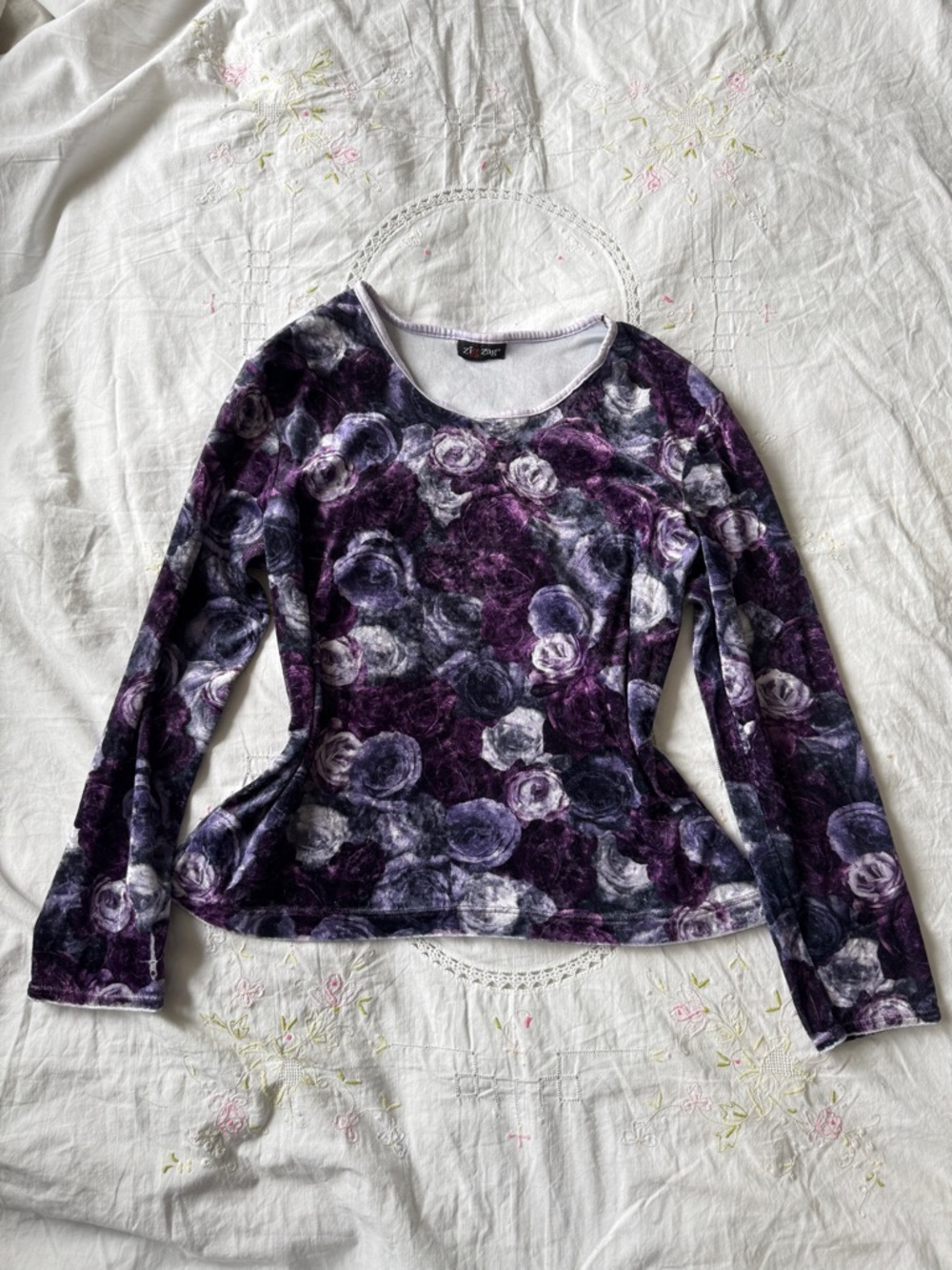 Zig Zag Y2K Purple Rose Print Velvet Long Sleeve Top (Fits L-XL)